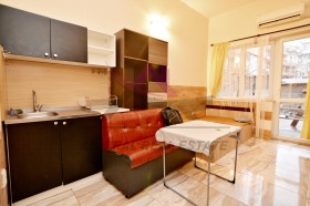Едностайни апартаменти под наем в град Варна, Цветен квартал - изображение 6 