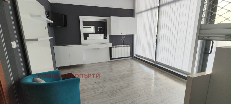 Til leie  Butikk Sofia , Mladost 1A , 30 kvm | 14998160 - bilde [2]