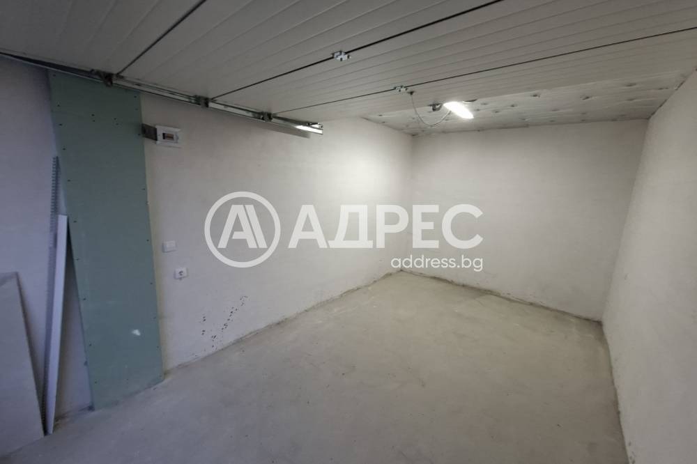 Дава под наем ГАРАЖ, ПАРКОМЯСТО, гр. София, Хаджи Димитър, снимка 2 - Гаражи и паркоместа - 54186176