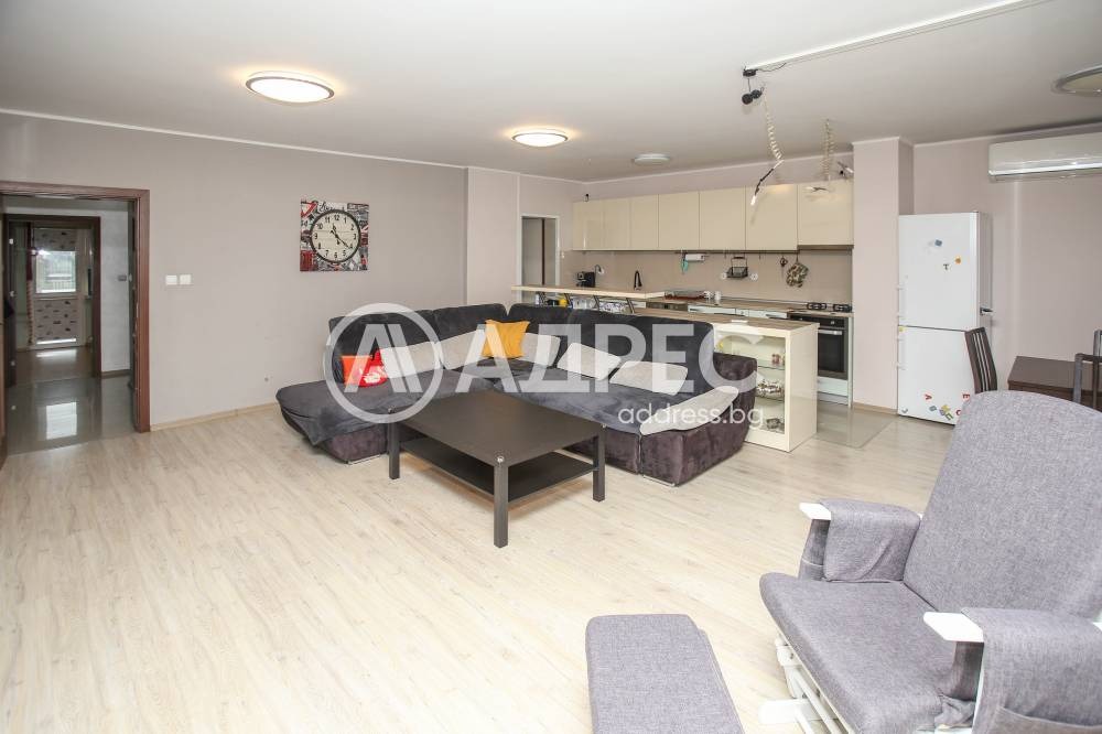 Дава под наем 3-СТАЕН, гр. София, Гоце Делчев