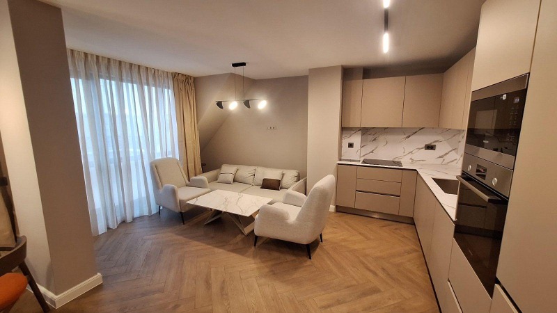 Da affittare  2 camere da letto Plovdiv , Kiuchuk Parig , 93 mq | 89331167 - Immagine [2]