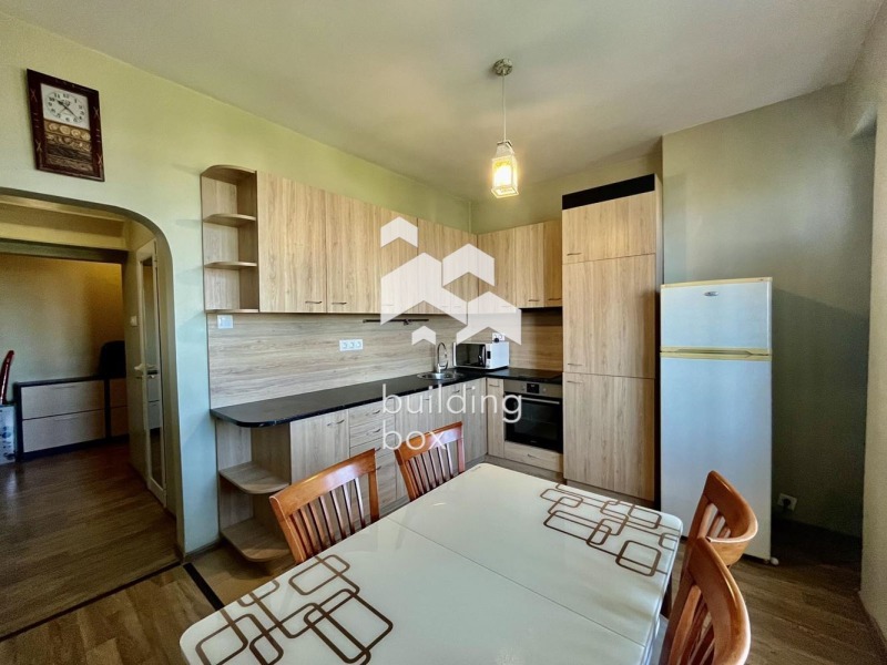 Дава под нем  2-стаен, град София, Център •  570 EUR • ID 23900902 — holmes.bg - [1] 