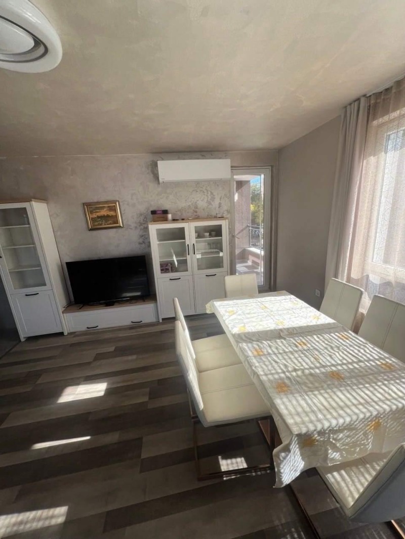 A louer  3 chambres Plovdiv , Yujen , 153 m² | 75700431 - image [11]