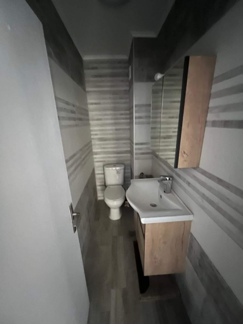 A louer  3 chambres Plovdiv , Yujen , 153 m² | 75700431 - image [16]