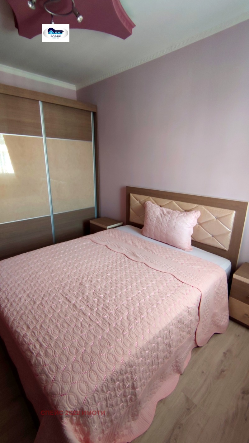 En renta  1 dormitorio Plovdiv , Jristo Smirnenski , 60 metros cuadrados | 49918653