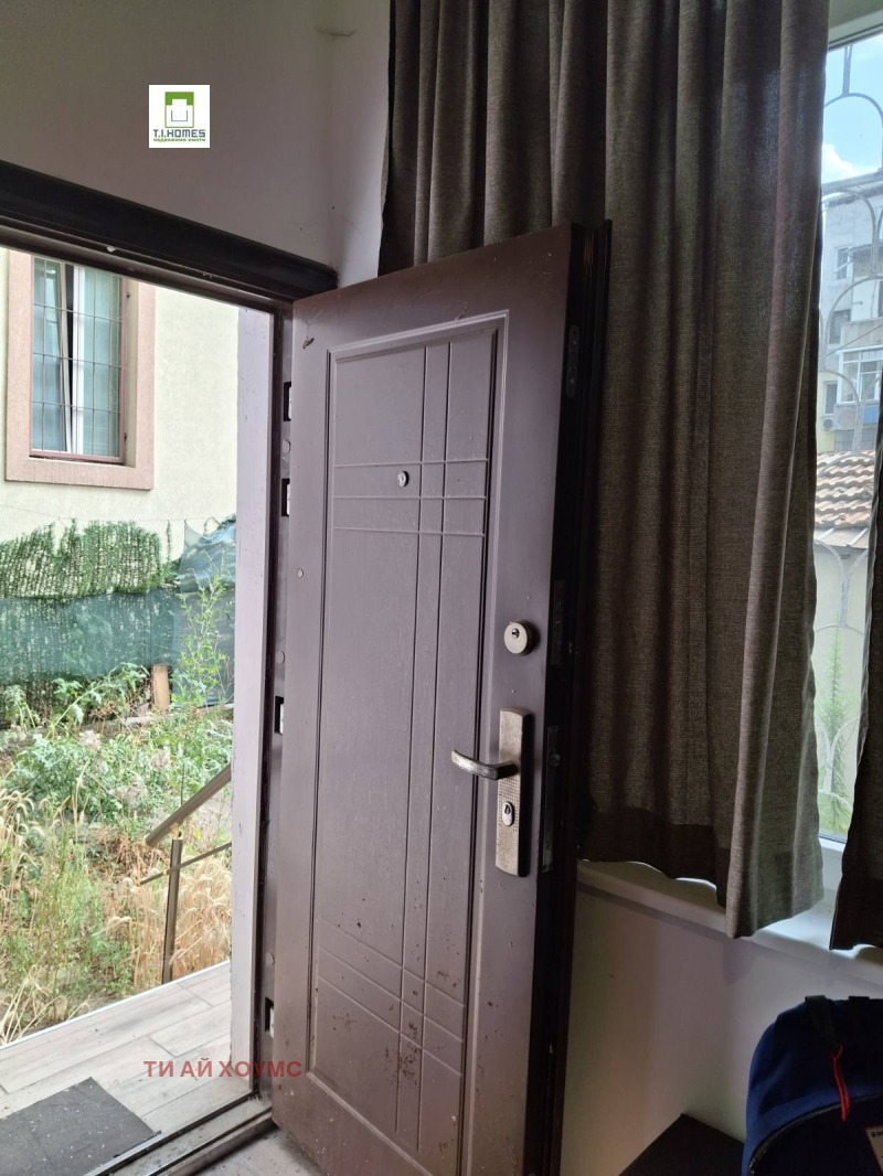 Zu vermieten  2 Schlafzimmer Sofia , Zentar , 80 qm | 69652138 - Bild [9]
