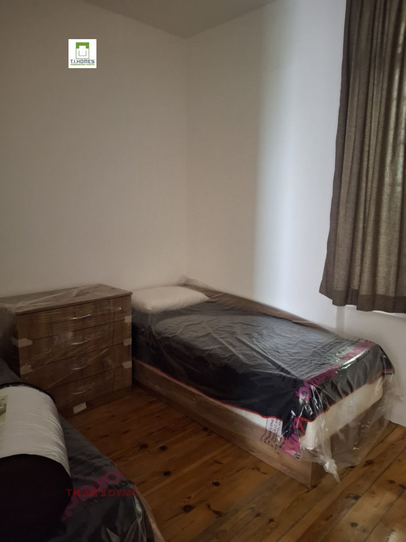 Zu vermieten  2 Schlafzimmer Sofia , Zentar , 80 qm | 69652138 - Bild [6]