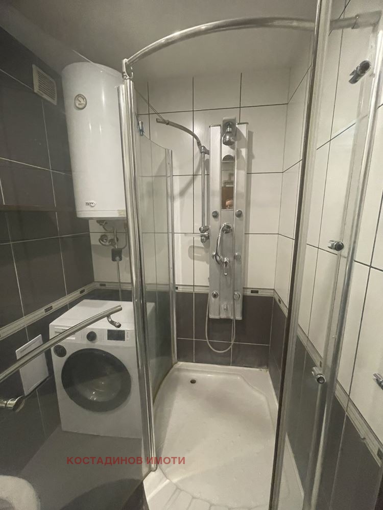 Дава под наем 3-СТАЕН, гр. Пловдив, Кючук Париж, снимка 11 - Апартаменти - 53529538