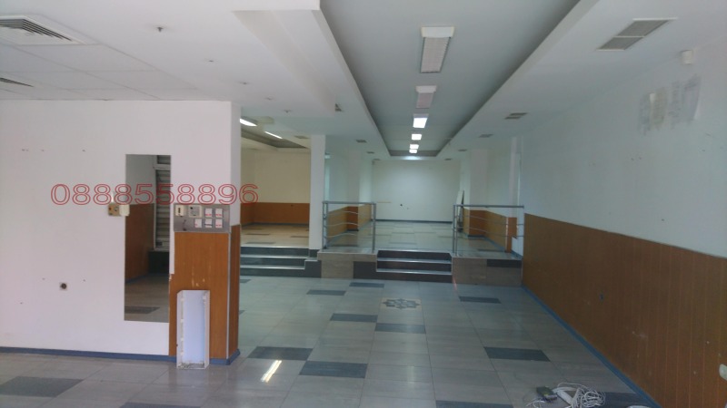 Дава под наем МАГАЗИН, гр. София, Дианабад, снимка 4 - Магазини - 53562847