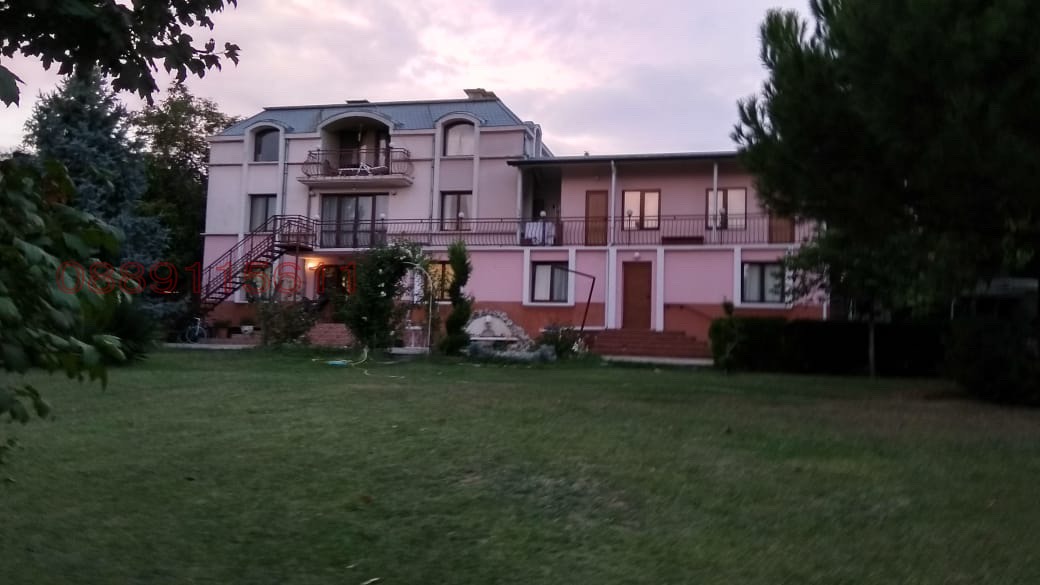Дава под наем ЕТАЖ ОТ КЪЩА, гр. Варна, м-т Салтанат