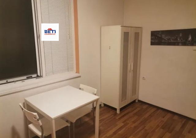 Дава под наем СТАЯ, гр. София, Оборище, снимка 2 - Стаи под наем - 54729176