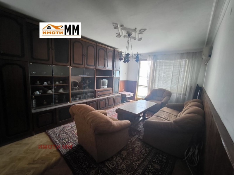 Под наем 2-СТАЕН, град Пловдив, Гагарин • 500 лв. • 95963408 — Holmes.bg