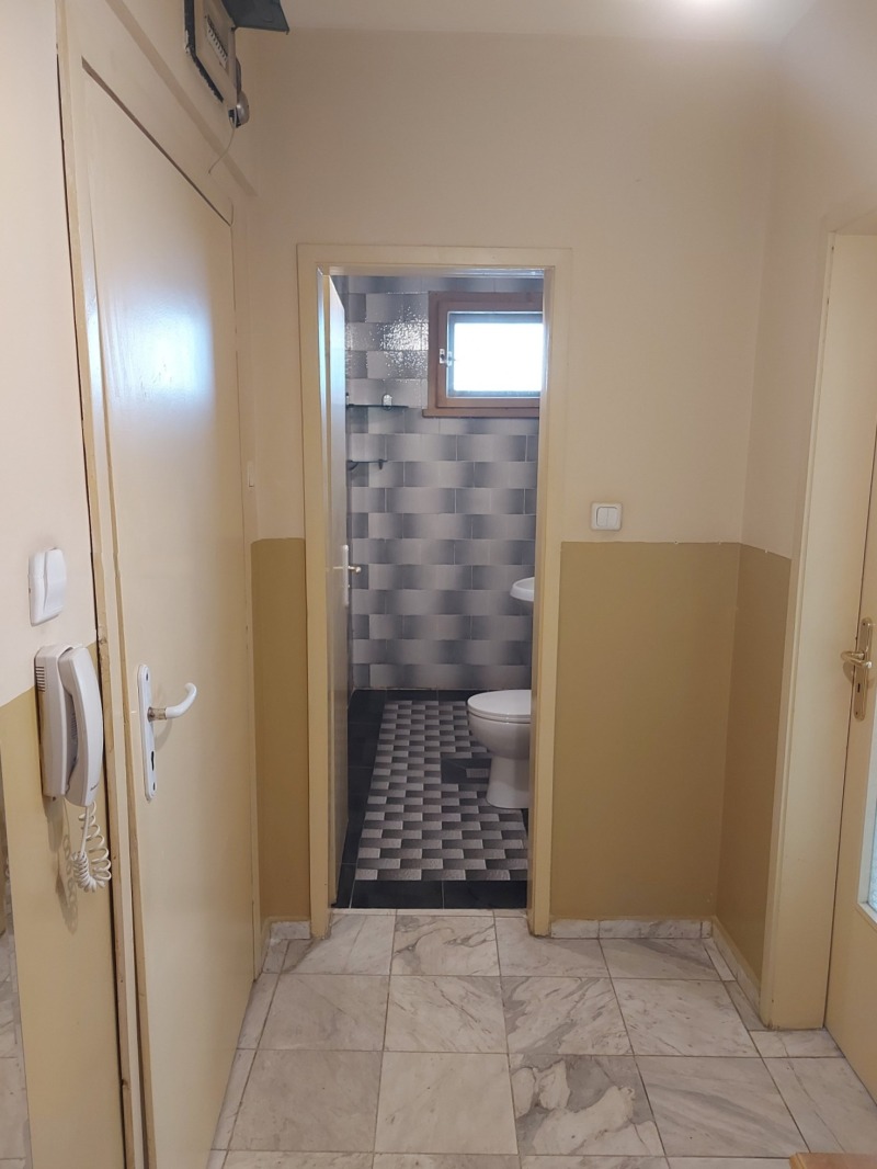 Zu vermieten  3+ Schlafzimmer Sofia , Oborishte , 146 qm | 44619641 - Bild [2]