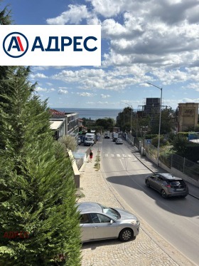 Дава под наем 3-стаен