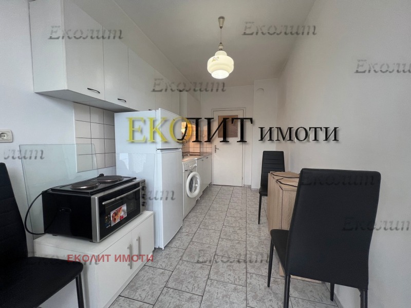 Издаје се  1 спаваћа соба Софија , Центар , 70 м2 | 48054021 - слика [4]