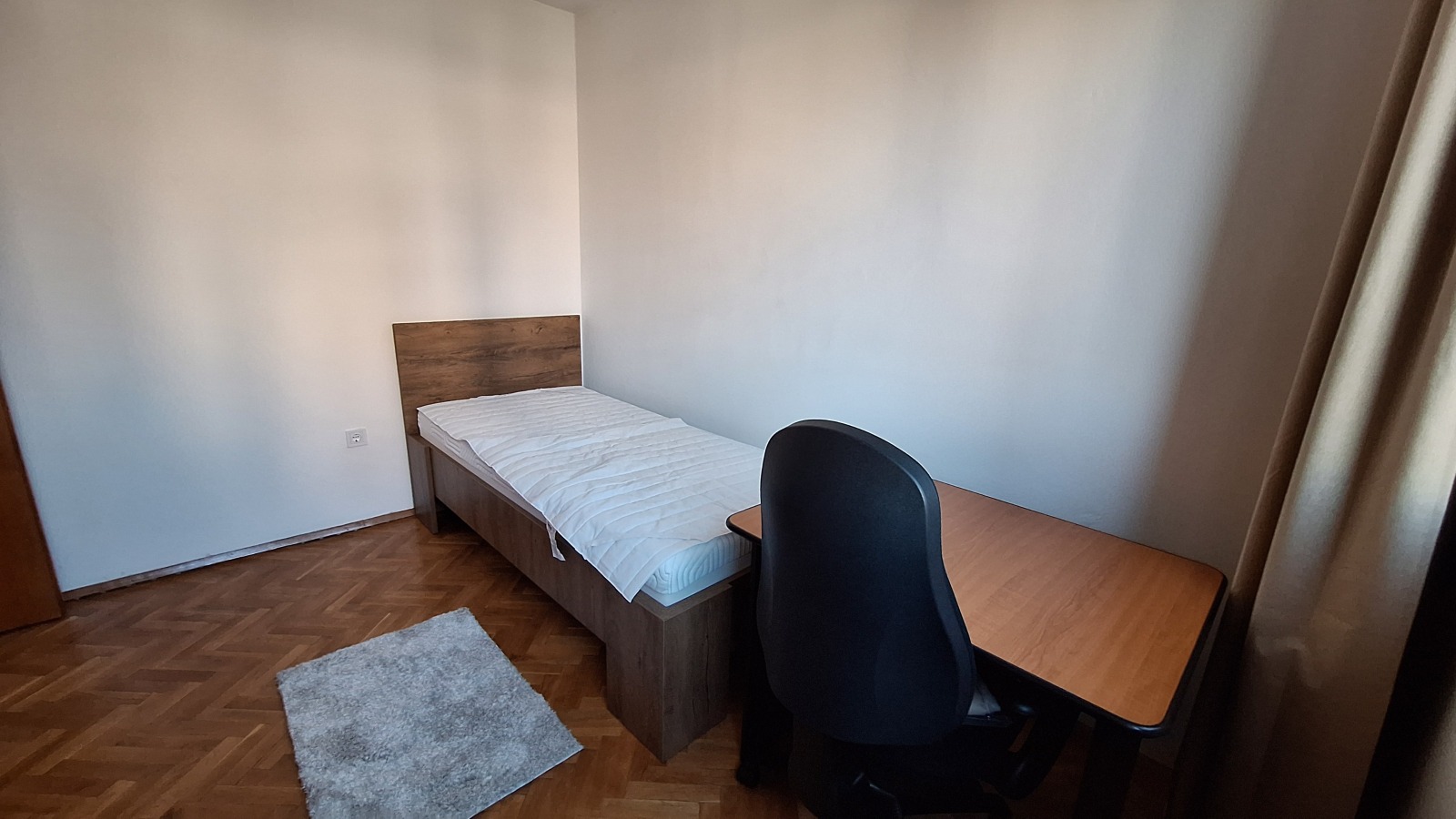 Дава под наем 4-СТАЕН, гр. София, Гео Милев, снимка 8 - Апартаменти - 55044950