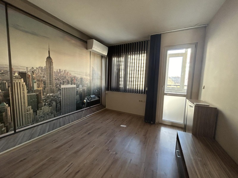 Te huur  2 slaapkamers Varna , Ljatno kino Trakija , 100 m² | 19521015 - afbeelding [10]