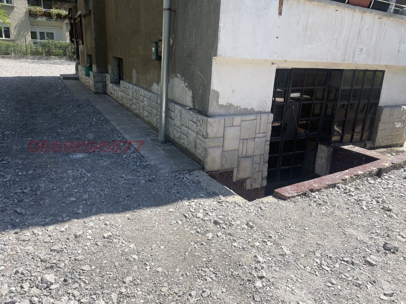 Дава под наем ГАРАЖ, ПАРКОМЯСТО, гр. София, Изток, снимка 2 - Гаражи и паркоместа - 52881218