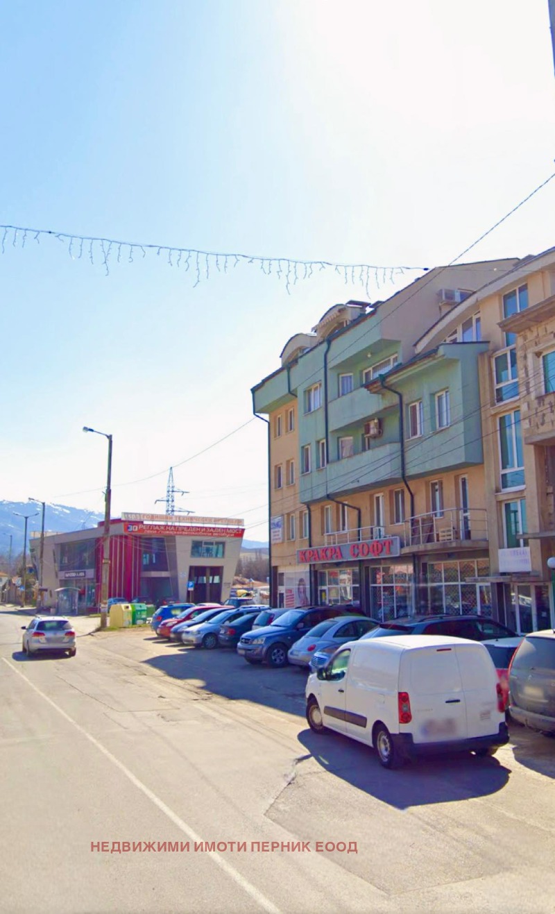 K pronájmu  Prodejna Pernik , Iztok , 168 m2 | 90641785