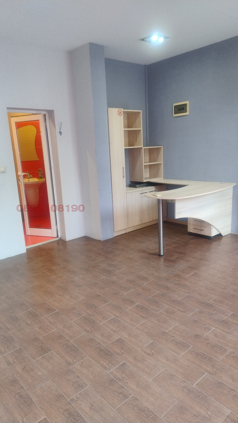 Til leje  Butik Sofia , Mladost 1A , 30 kvm | 22144616