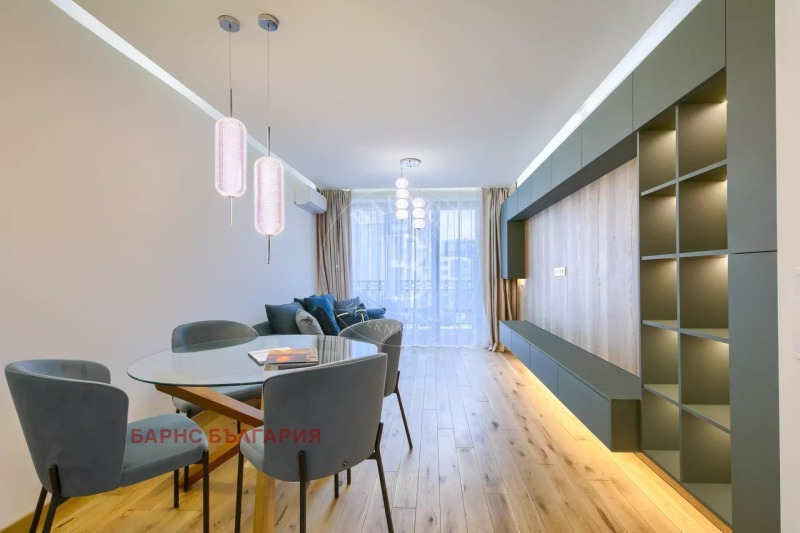 Дава под Наем 2-СТАЕН в град София, Кръстова вада - 72 кв.м / 1 360 € » 2 659.93 лв., БАРНС БЪЛГАРИЯ