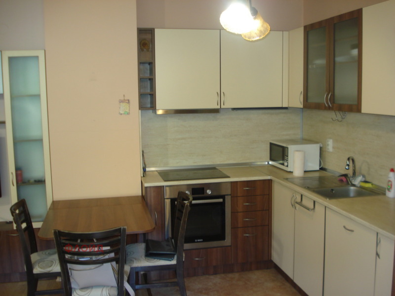 De inchiriat  1 dormitor Sofia , Svoboda , 68 mp | 76284934 - imagine [4]