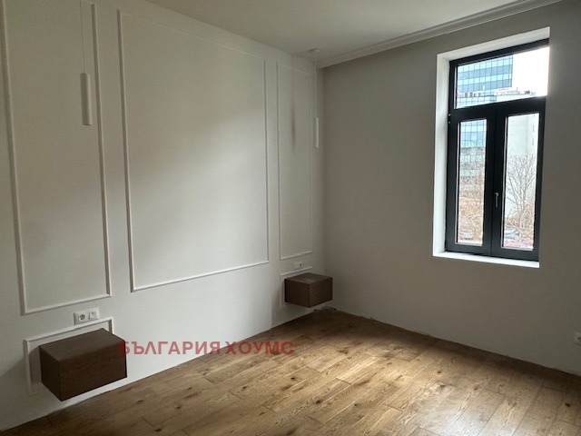 Дава под наем 3-СТАЕН, гр. София, Център, снимка 5 - Апартаменти - 54069071