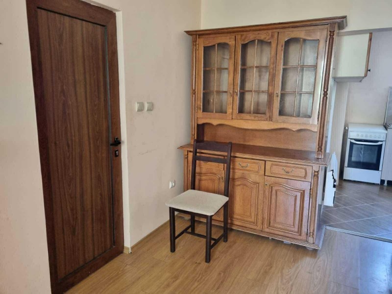 Издаје се  1 спаваћа соба Варна , Спортна зала , 50 м2 | 80680207 - слика [4]