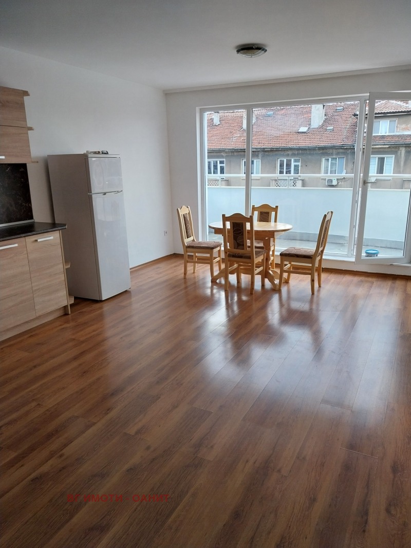 Издаје се  1 спаваћа соба Софија , Центар , 75 м2 | 14277779 - слика [4]