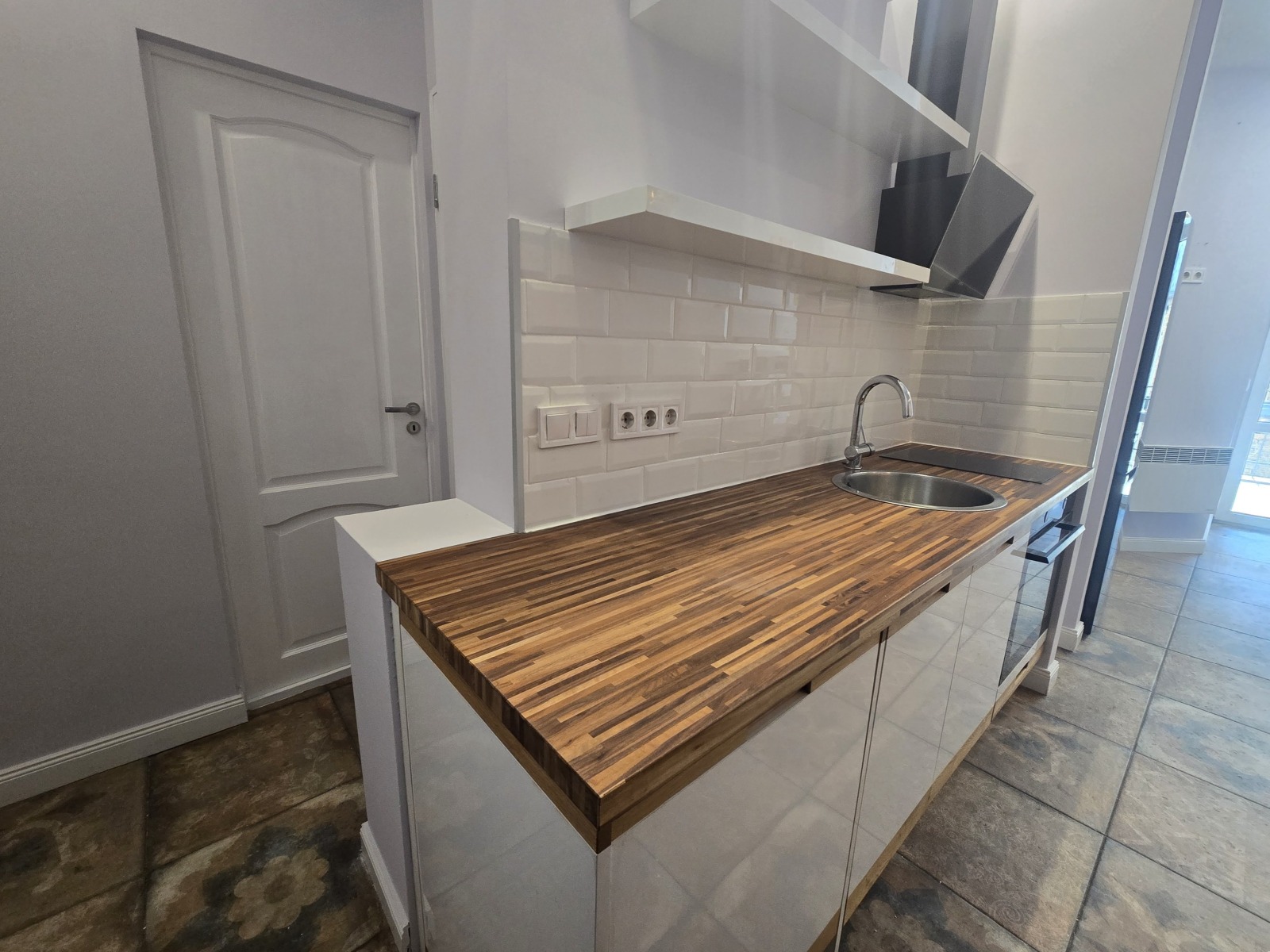 Дава под наем 2-СТАЕН, гр. София, Център, снимка 6 - Апартаменти - 54151454