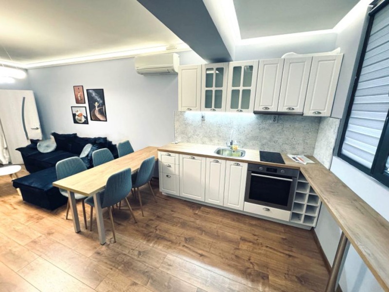 Kiadó  3 hálószobás Plovdiv , Marasa , 101 négyzetméter | 88394350 - kép [2]