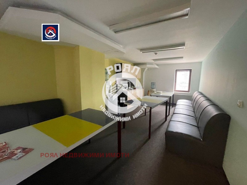 De inchiriat  Birou Plovdiv , Țentâr , 611 mp | 38566151 - imagine [3]