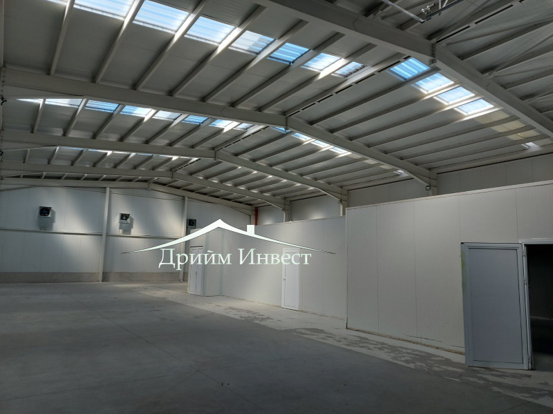 A louer  Stockage Plovdiv , Indoustrialna zona - Iztok , 550 m² | 82034544 - image [2]