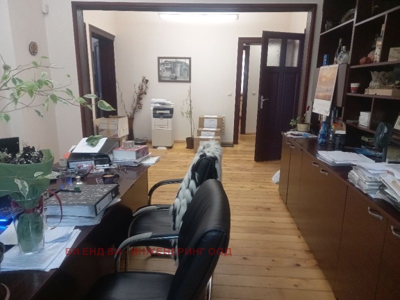 Дава под наем  Етаж от къща град София , Център , 160 кв.м | 38769568 - изображение [2]