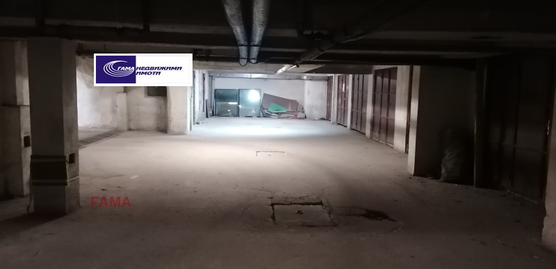 Da affittare  Box auto Varna , Tsentar , 17 mq | 11945544 - Immagine [2]
