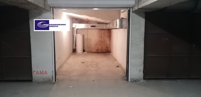 Da affittare  Box auto Varna , Tsentar , 17 mq | 11945544