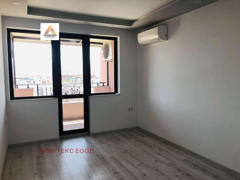De inchiriat  2 dormitoare Plovdiv , Ciuciuc Parij , 120 mp | 79241107 - imagine [11]
