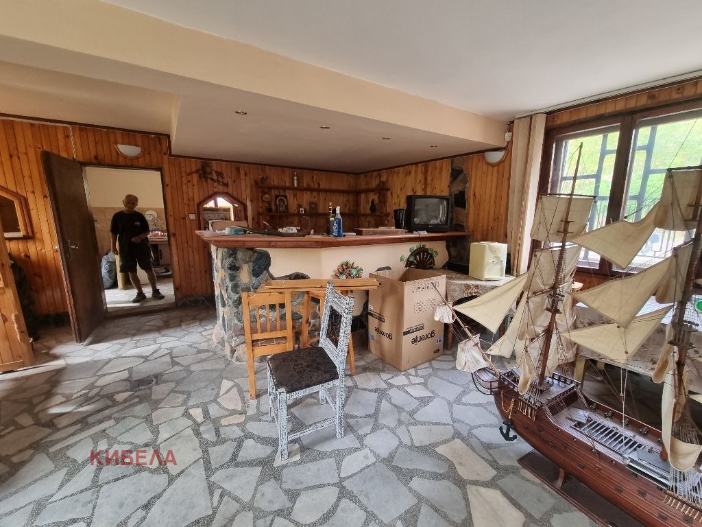 Дава под наем КЪЩА, с. Старо село, област Перник, снимка 14 - Къщи - 53775761