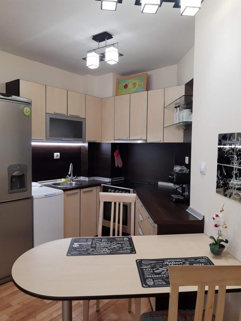 Под наем 2-СТАЕН, град Пловдив, Младежки Хълм • 511 € • 17235256 — Holmes.bg