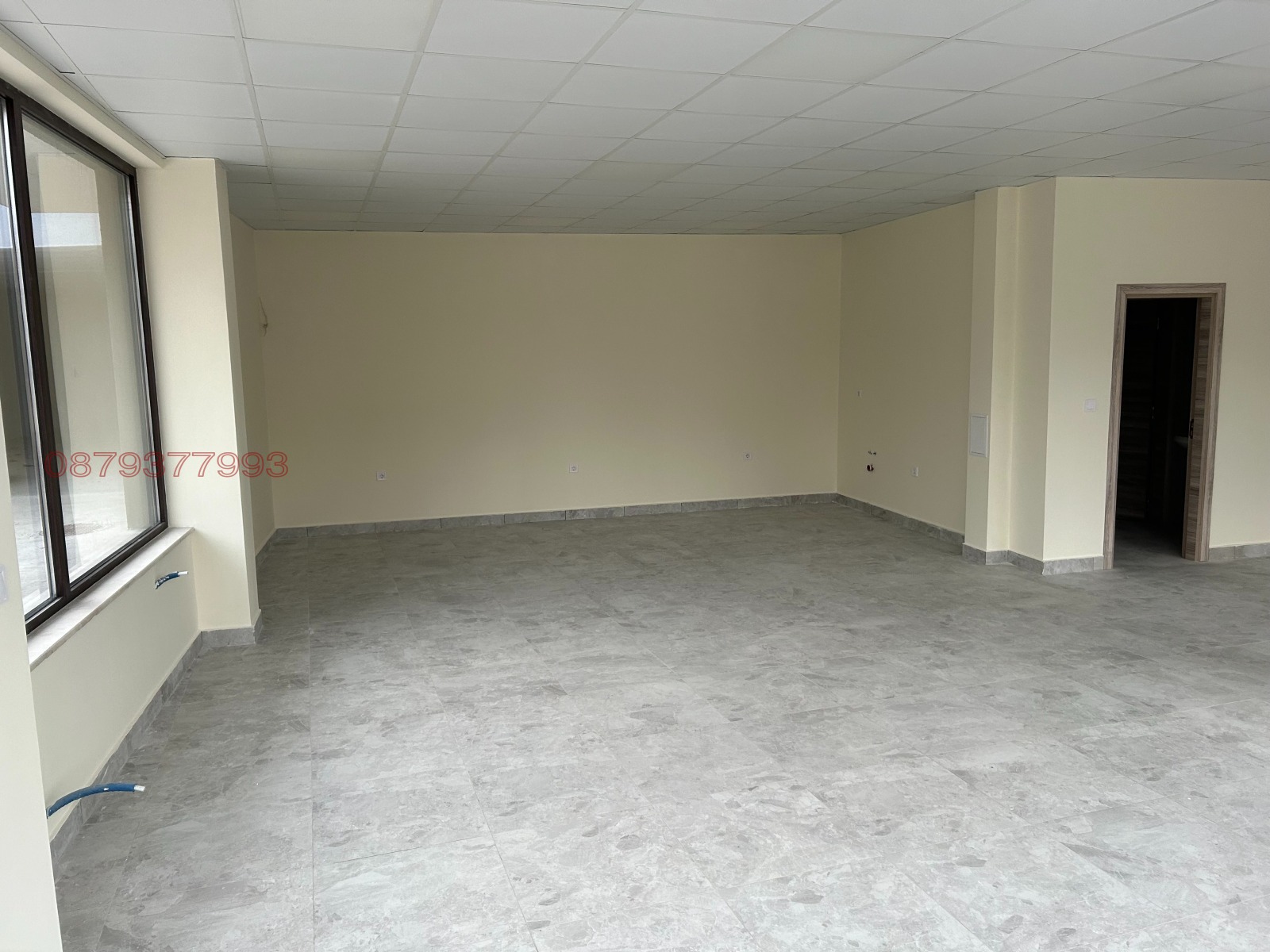 Дава под наем МАГАЗИН, гр. Плевен, Широк център, снимка 4 - Магазини - 54187544