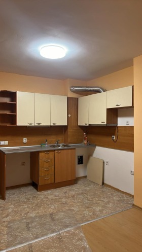 1 Schlafzimmer Ljulin 8, Sofia 1