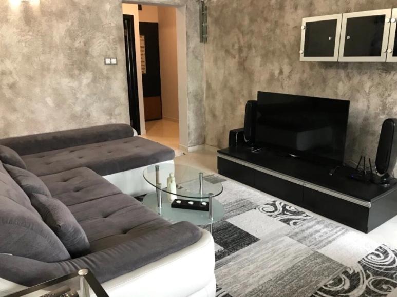 Kiadó  1 hálószoba Plovdiv , Centar , 85 négyzetméter | 15136148