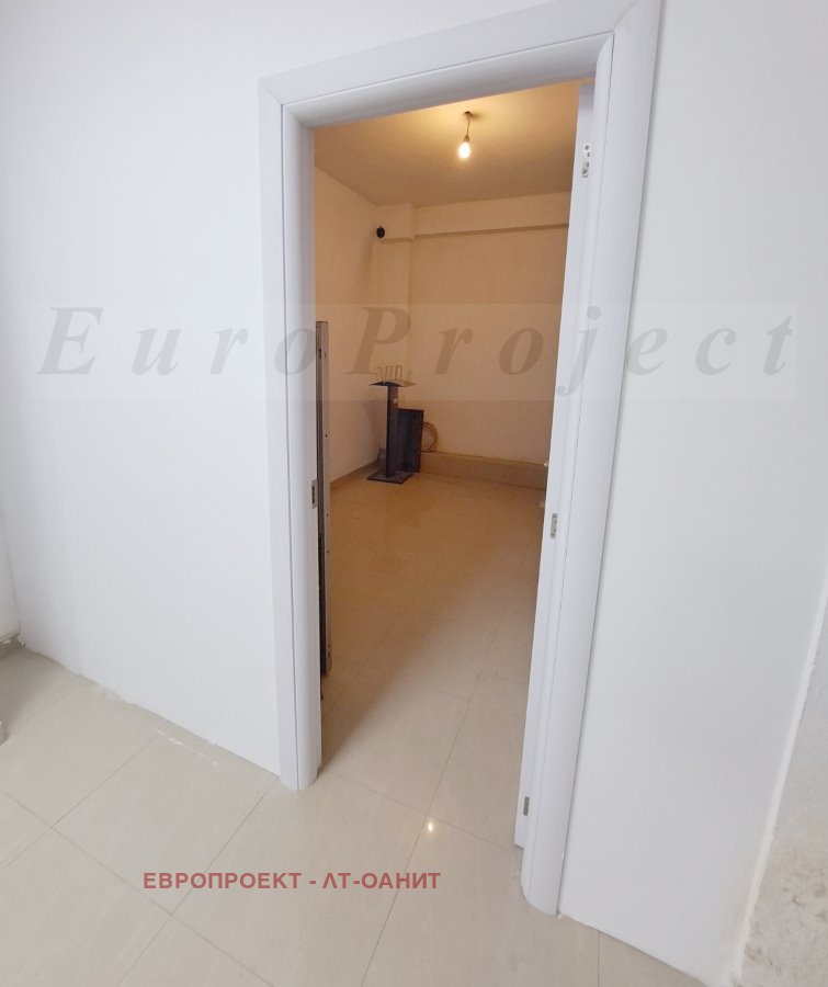 Дава под наем МАГАЗИН, гр. Петрич, област Благоевград, снимка 10 - Магазини - 52280318