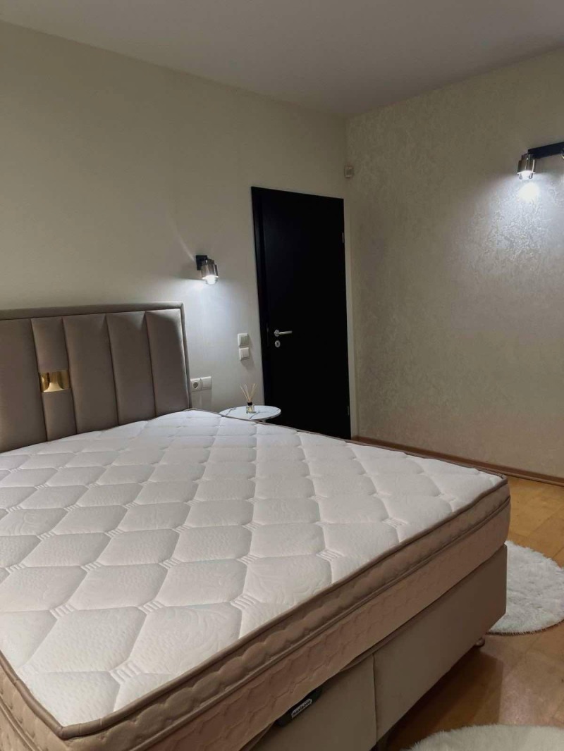 Издаје се  1 спаваћа соба Софија , Лозенец , 65 м2 | 14580389 - слика [8]