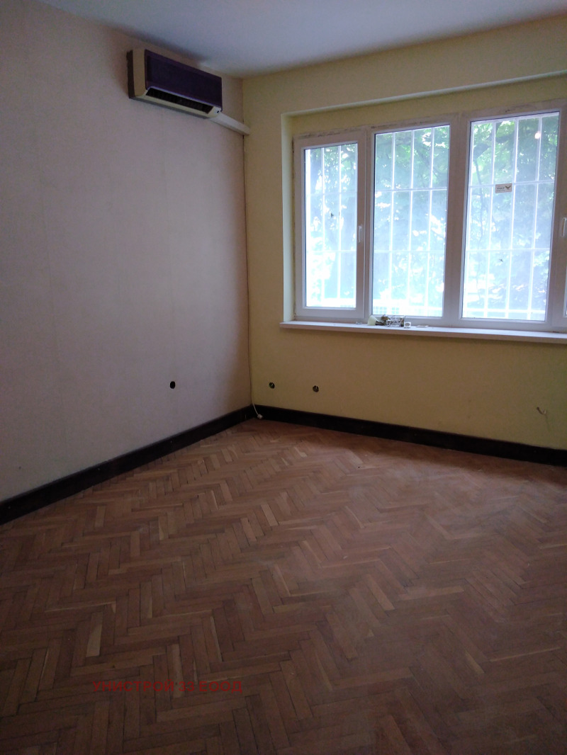 Do wynajęcia  3+ sypialni Sofia , Centar , 200 mkw | 23797264 - obraz [4]