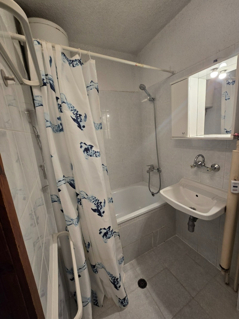 Дава под наем 2-СТАЕН, гр. София, Лозенец, снимка 6 - Апартаменти - 53279193