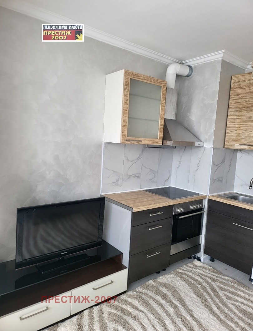 Дава под наем 3-СТАЕН, гр. Шумен, Център, снимка 5 - Апартаменти - 56089455