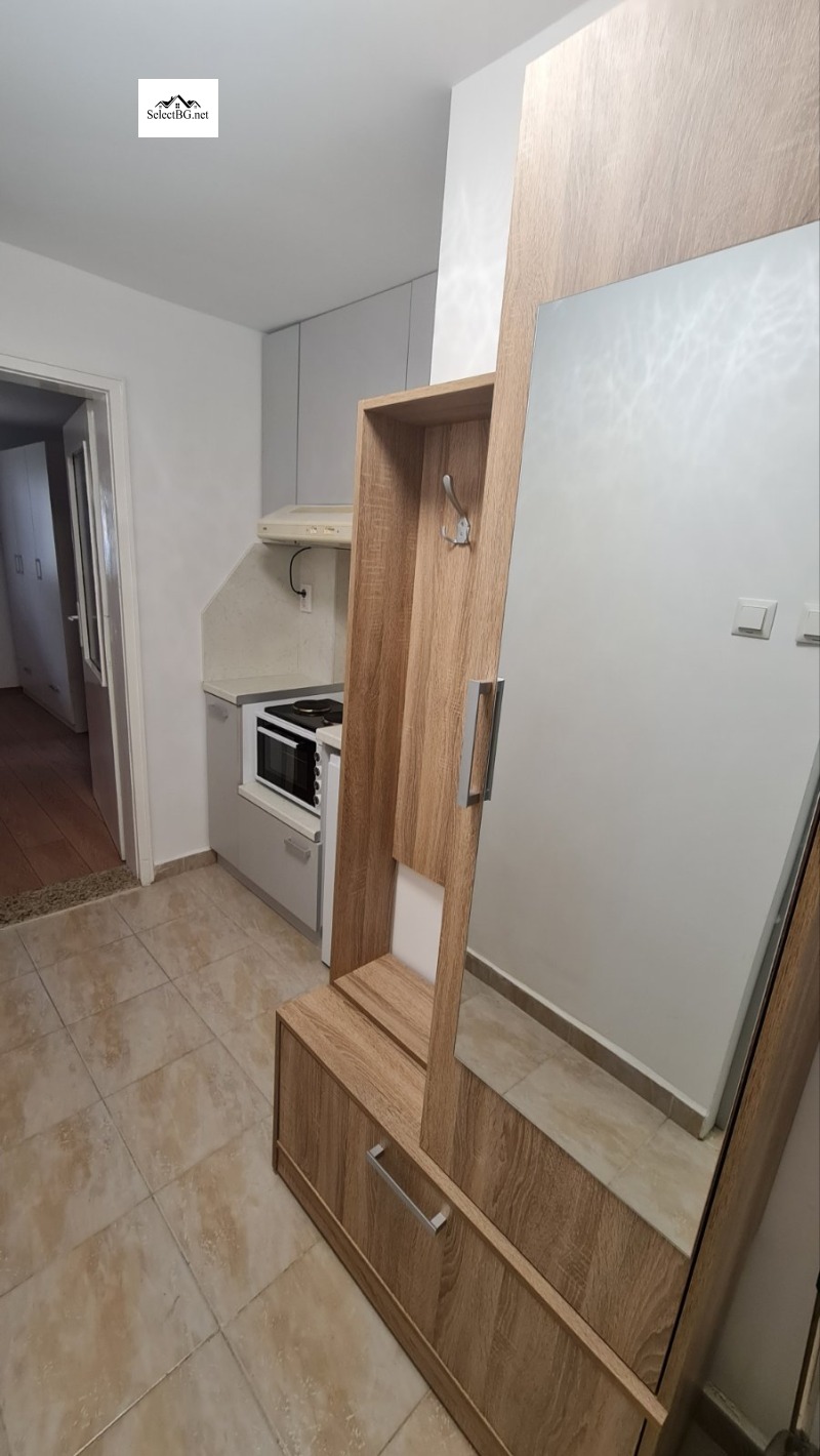 Дава под нем  1-стаен, град Велико Търново, Център •  300 лв. • ID 93670914 — holmes.bg - [1] 