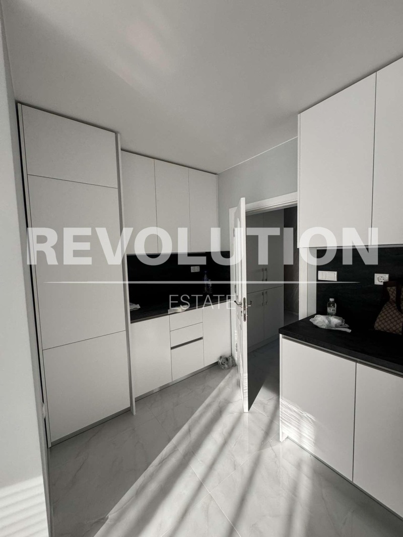 A louer  1 chambre Plovdiv , Karchiyaka , 72 m² | 25990795 - image [2]