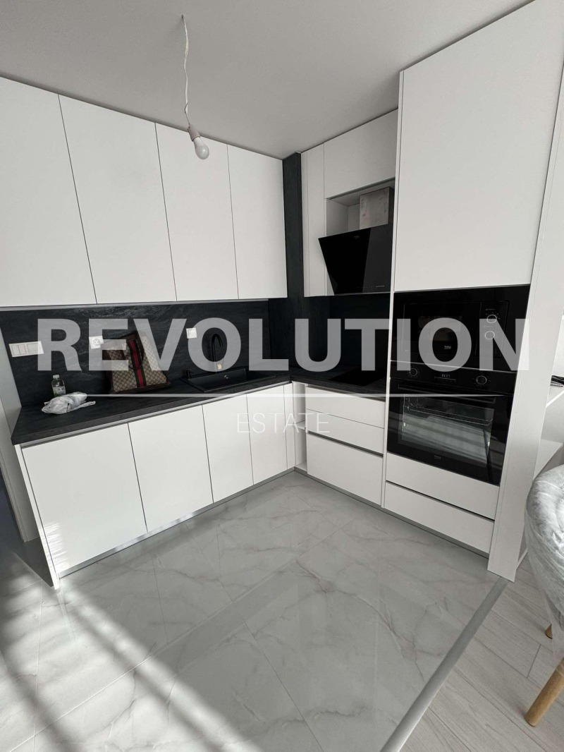 A louer  1 chambre Plovdiv , Karchiyaka , 72 m² | 25990795